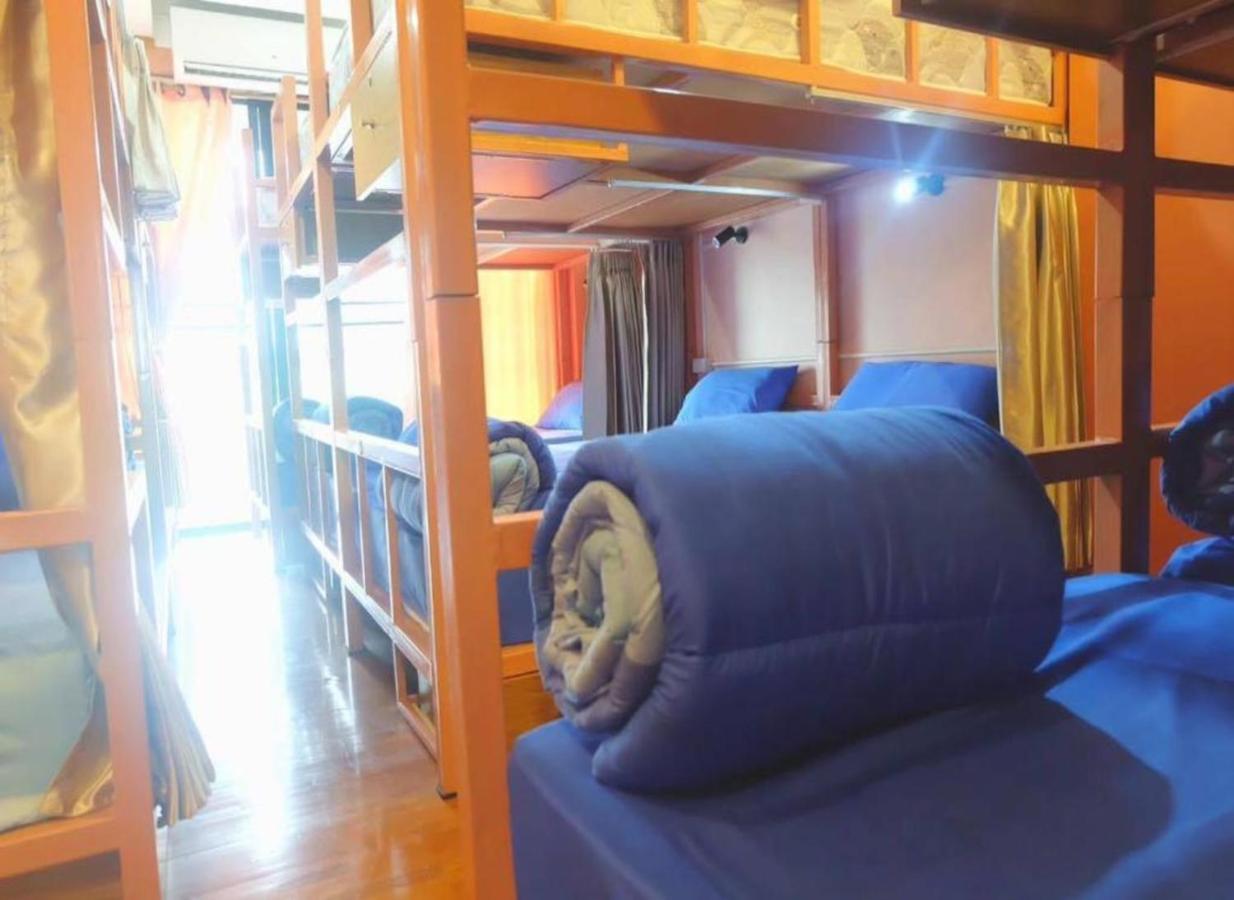 T2B Home (Adults Only) Chiang Mai Bagian luar foto