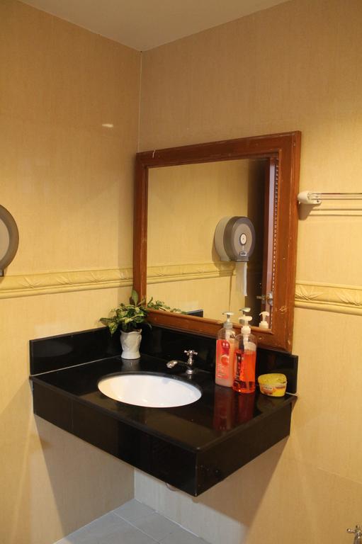 T2B Home (Adults Only) Chiang Mai Bagian luar foto